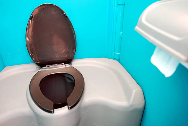 Best Construction site porta potty rental  in New Athens, IL